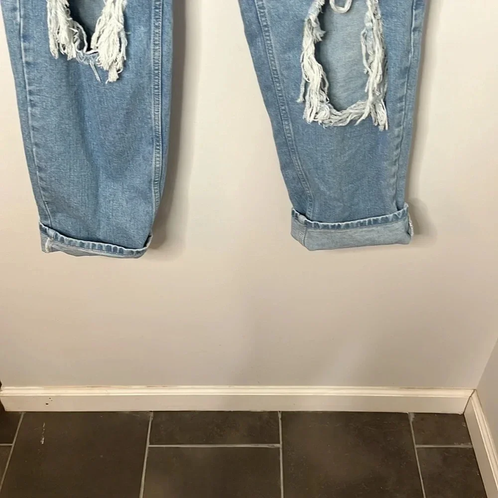 BDG Urban Outfitters Destroyed Modern Boyfriend Jeans - Picture 5 of 8